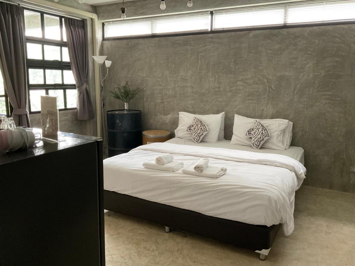 Rumpai Loft Habitat Chiang Mai Ngoại thất bức ảnh