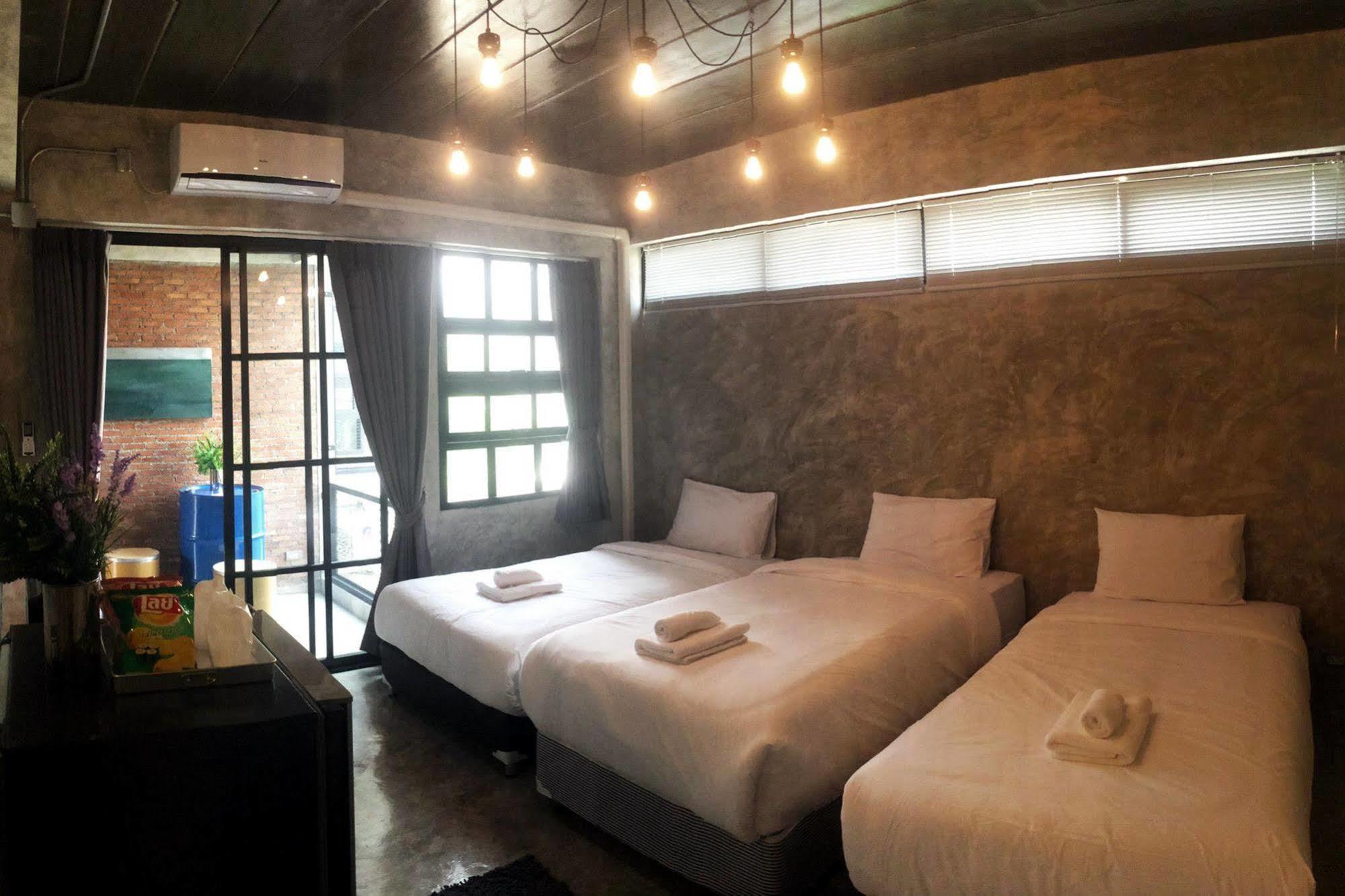 Rumpai Loft Habitat Chiang Mai Ngoại thất bức ảnh